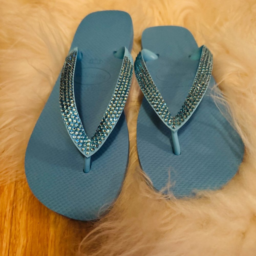 Swarovski Crystal x Havianas baby blue flip flop, authentic!